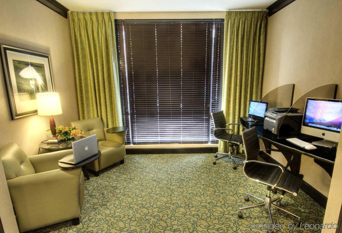 Hampton Inn & Suites Gainesville Downtown Facilities photo
