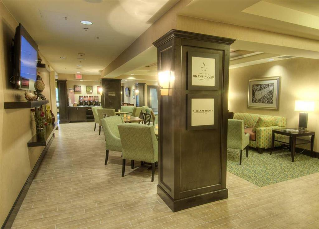 Hampton Inn & Suites Gainesville Downtown Interior photo